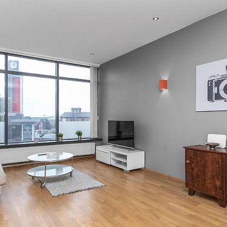 Sunny Apartment - By The Sea In City Center 레이캬비크 외부 사진